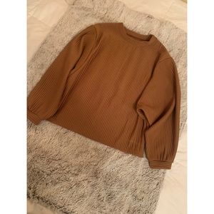 Long sleeved cognac top